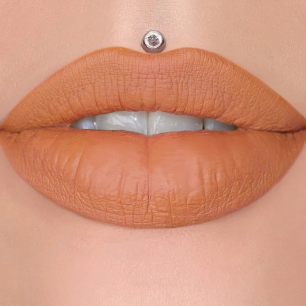 Jeffree Star “No squeeze “ velour liquid lips